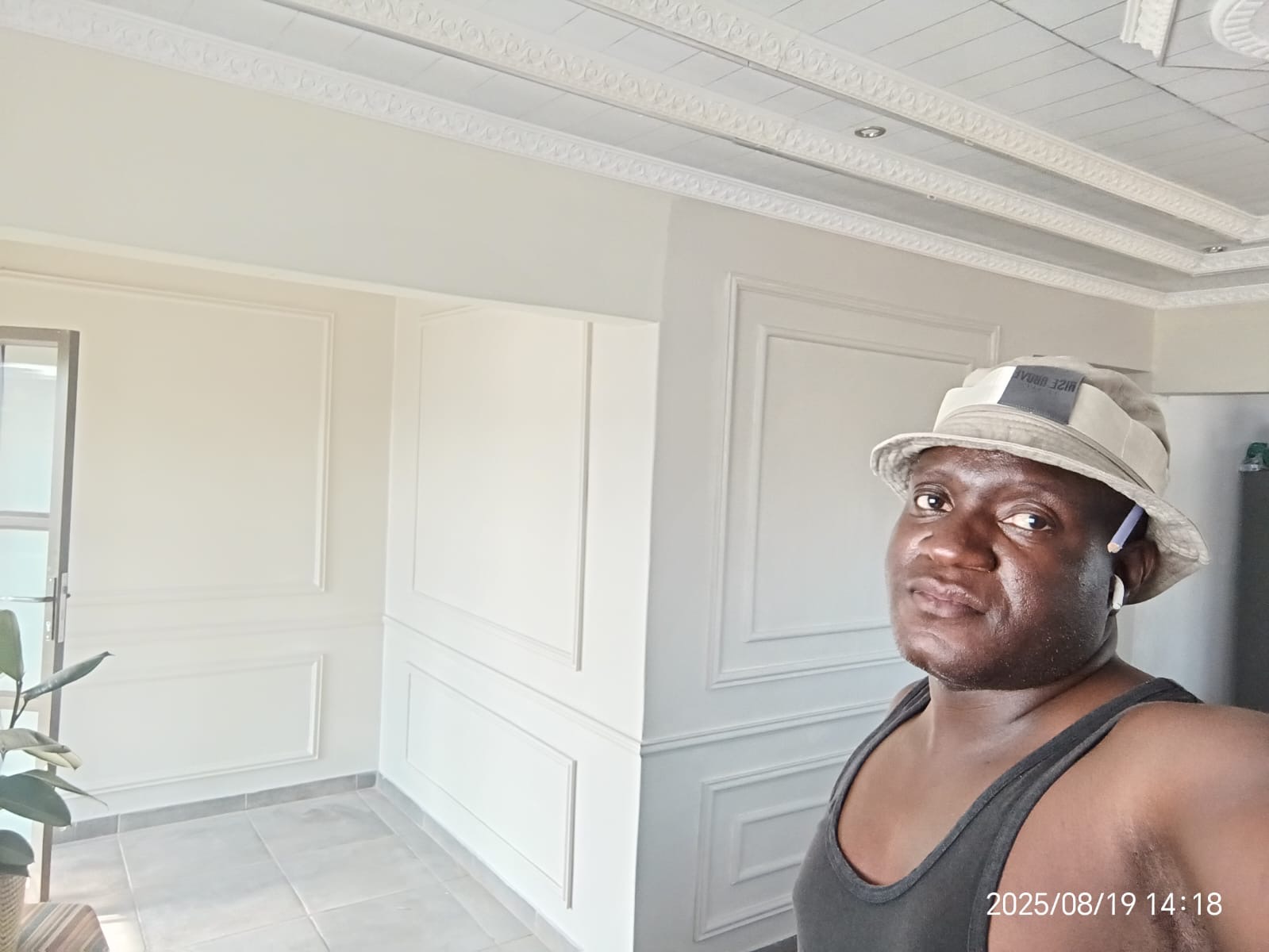 5b75bd9f a23c 469a b221 2c0e7117daff (1)