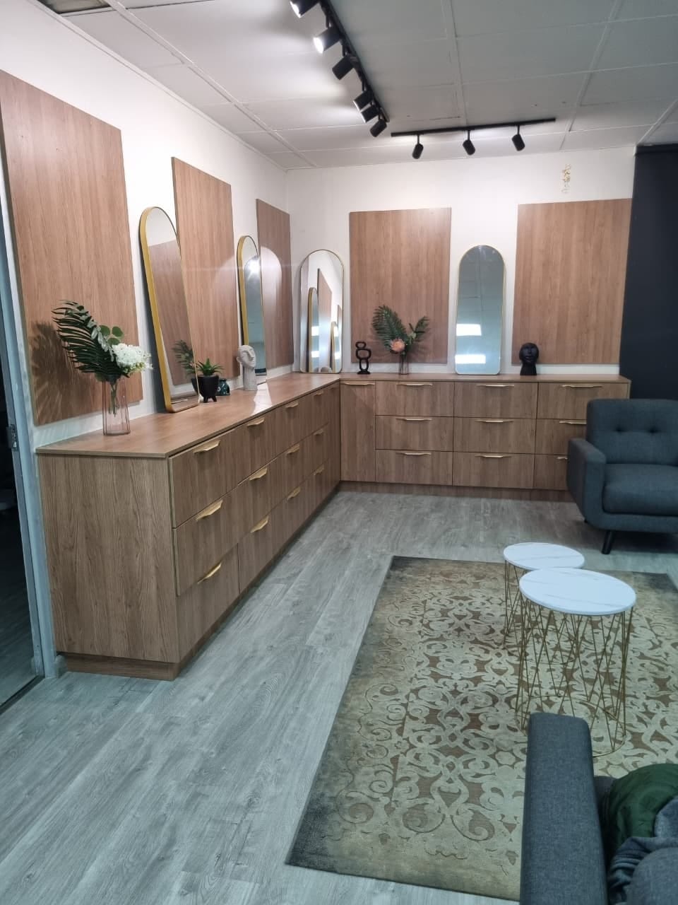 0e315e0c 5d3b 43d5 8741 6b4715ea4cb5