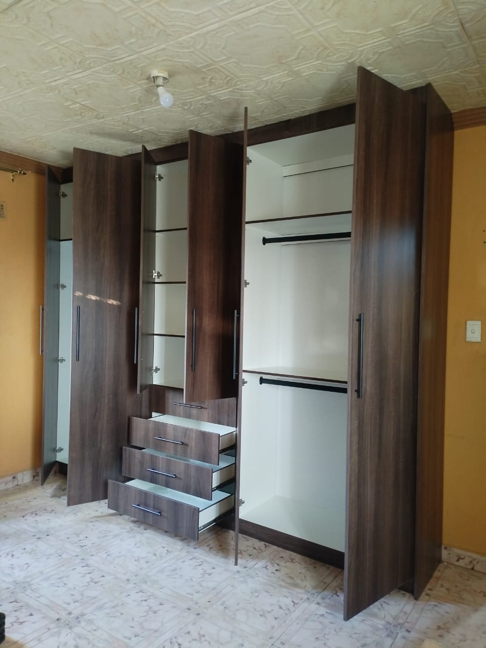 1b386fe2 13cf 4d7e ba6a b8375e6e41cf