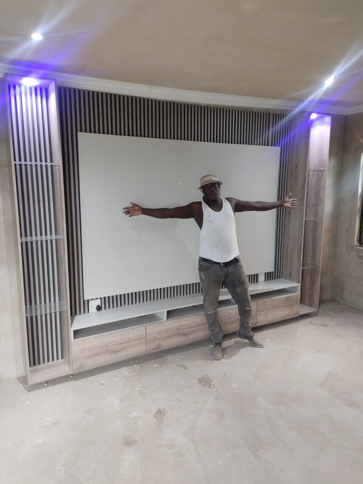 54b6b7f7 b00a 4339 b73c 9a038e095b01