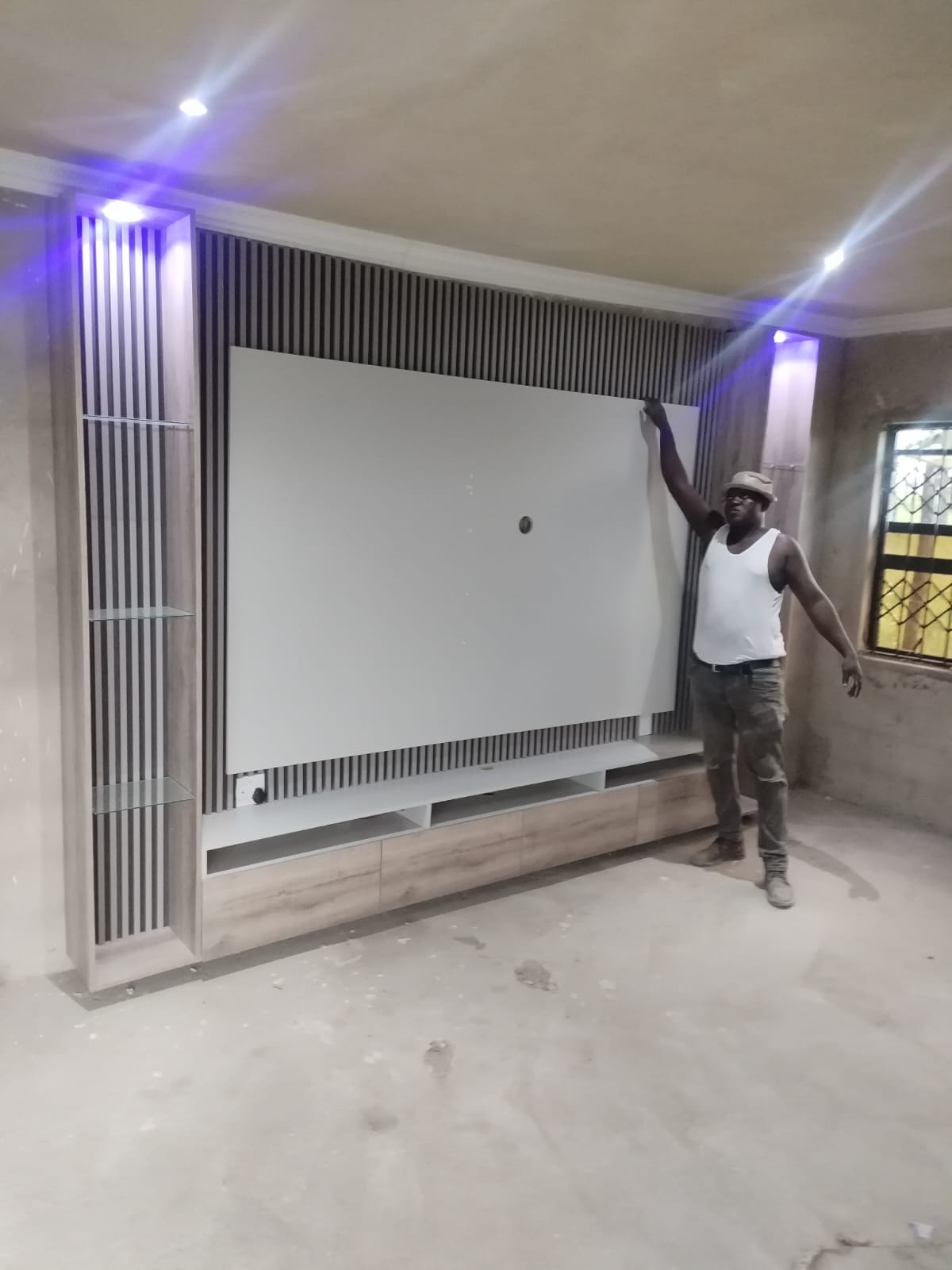 61552299 fbf5 449b b945 b5be16079975