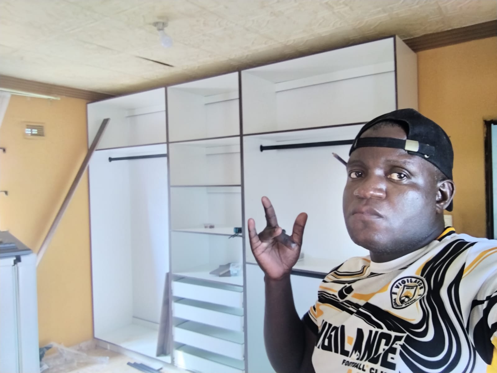 6fb39a69 e643 4a41 b305 7bb9cf221988