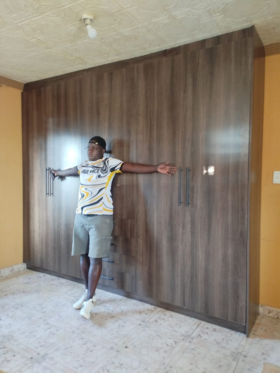 9b00432e 2f4c 40a5 a2f5 1edf3763fce0